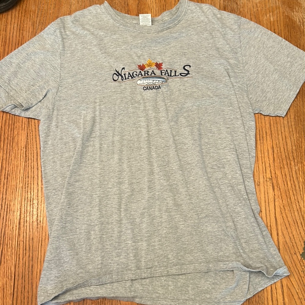 Niagara Falls Canada Embroidered Men’s Large T-Shirt